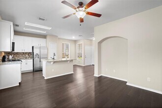 15 Blue Creek Pl in Spring, TX - Building Photo - Building Photo