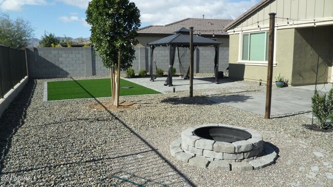 18829 W San Miguel Ave in Litchfield Park, AZ - Building Photo - Building Photo