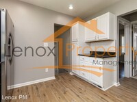 24283 Lexington Ave photo'