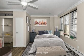 310 Riverside Blvd in Long Beach, NY - Foto de edificio - Building Photo