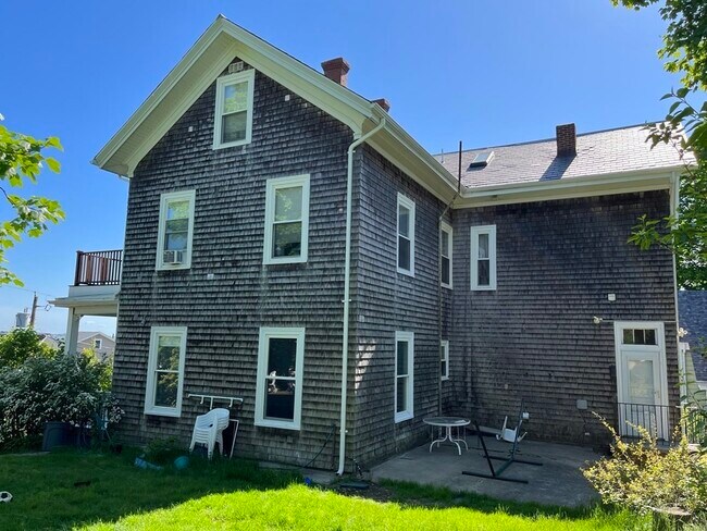 42 Rockland St in Swampscott, MA - Building Photo - Building Photo