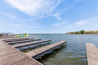 96 Island Dr in Horseshoe Bay, TX - Building Photo - Building Photo