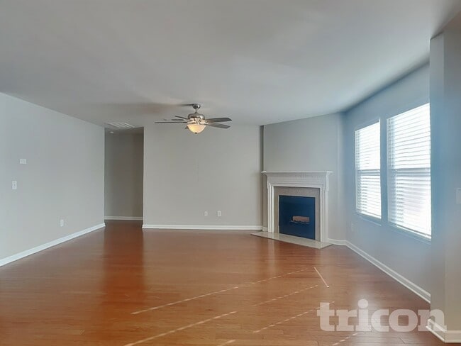 1031 Fulman Rd in Hendersonville, TN - Foto de edificio - Building Photo