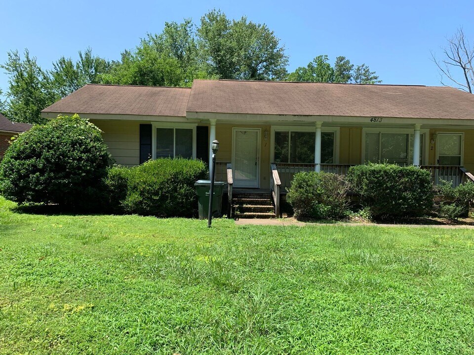 4813 Brockton Dr in Raleigh, NC - Building Photo