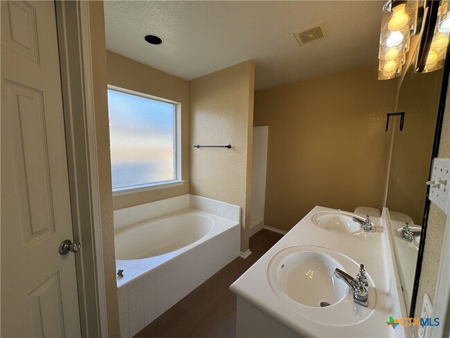 property at 2806 Maria Dr