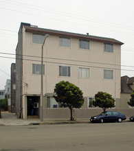 Outer Sunset Apartments in San Francisco, CA - Building Photo - Building Photo