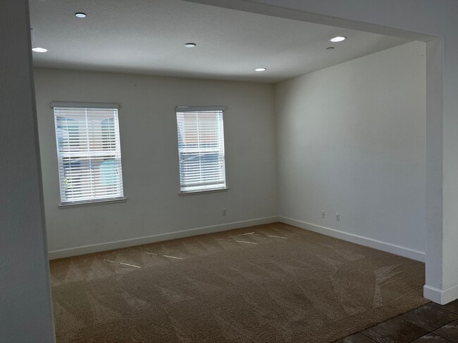 5802 Addax Ct in Rocklin, CA - Building Photo - Building Photo