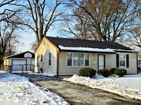 19 Mary Ann Ct in Florissant, MO - Building Photo