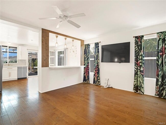 15271 Golden Ct in Los Angeles, CA - Building Photo - Building Photo