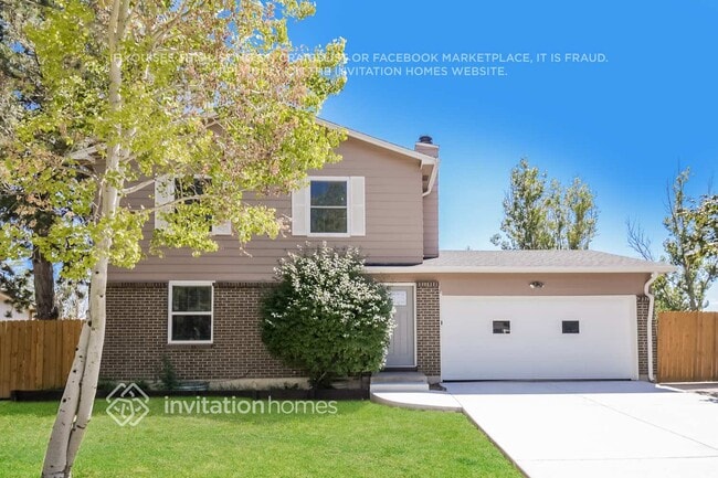 10729 Owens St in Westminster, CO - Foto de edificio - Building Photo
