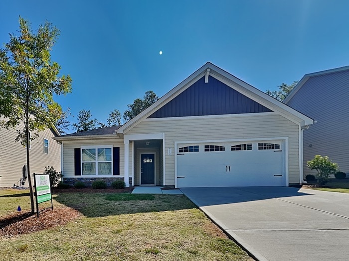310 Flushing Bay Ct in Lexington, SC - Building Photo