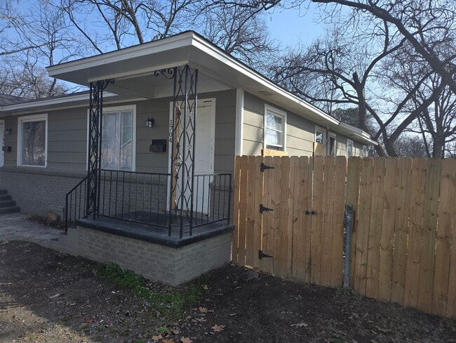 1704 Frank St in North Little Rock, AR - Building Photo - Building Photo