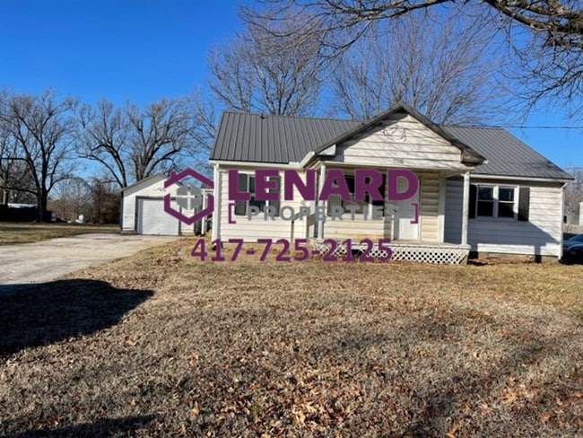 property at 1205 S Lillian Ave