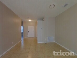 10314 Goldenbrook Way in Tampa, FL - Building Photo - Building Photo