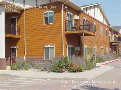 1626 Evergreen Dr in Rapid City, SD - Building Photo