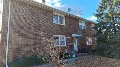 15240 El Cameno Ter, Unit #2E in Orland Park, IL - Building Photo - Building Photo