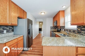 6927 Spring Bloom Dr in Canal Winchester, OH - Foto de edificio - Building Photo