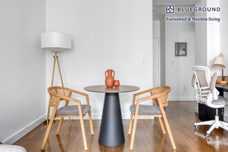 212 W 91st St, Unit SI FL12-ID1007 in New York, NY - Foto de edificio - Building Photo