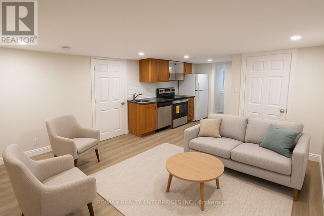 property at 903 10th St