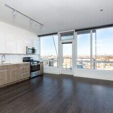 1970 N Milwaukee Ave, Unit 45 in Chicago, IL - Building Photo - Building Photo