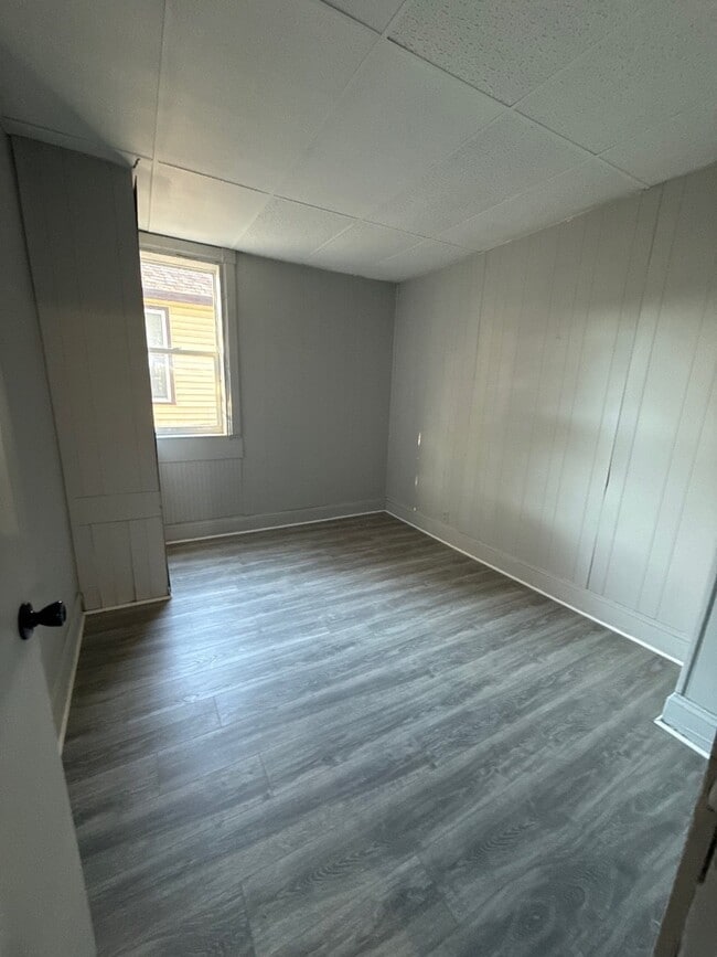 1121 St Vincent St in Utica, NY - Building Photo - Building Photo