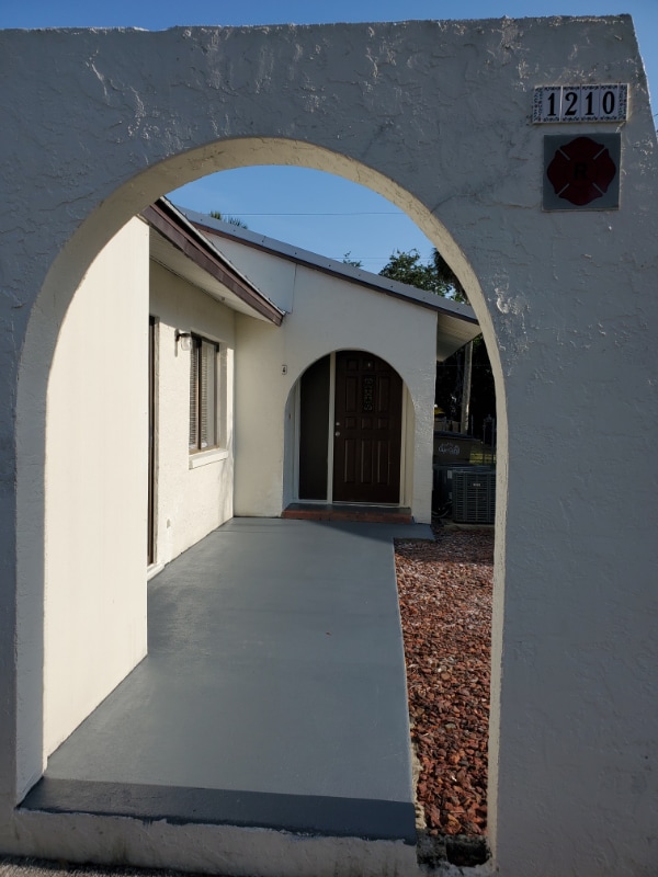 1222-1222 SE 8th St in Cape Coral, FL - Foto de edificio - Building Photo