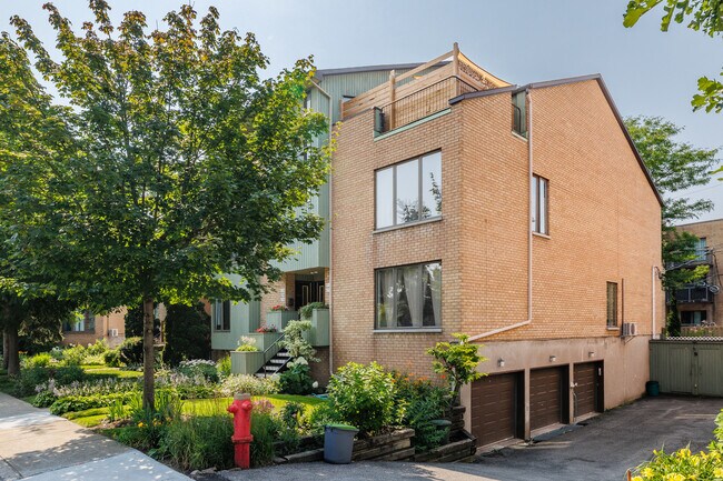 12480 Odette-Oligny Rue