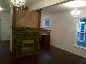 325 S Goodman St in Rochester, NY - Building Photo - Building Photo