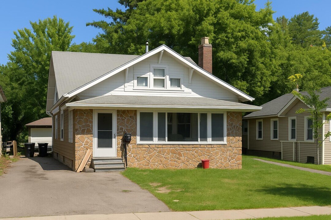1326 Grant Blvd in Syracuse, NY - Building Photo