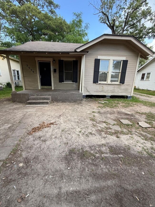 property at 2530 Pierce St