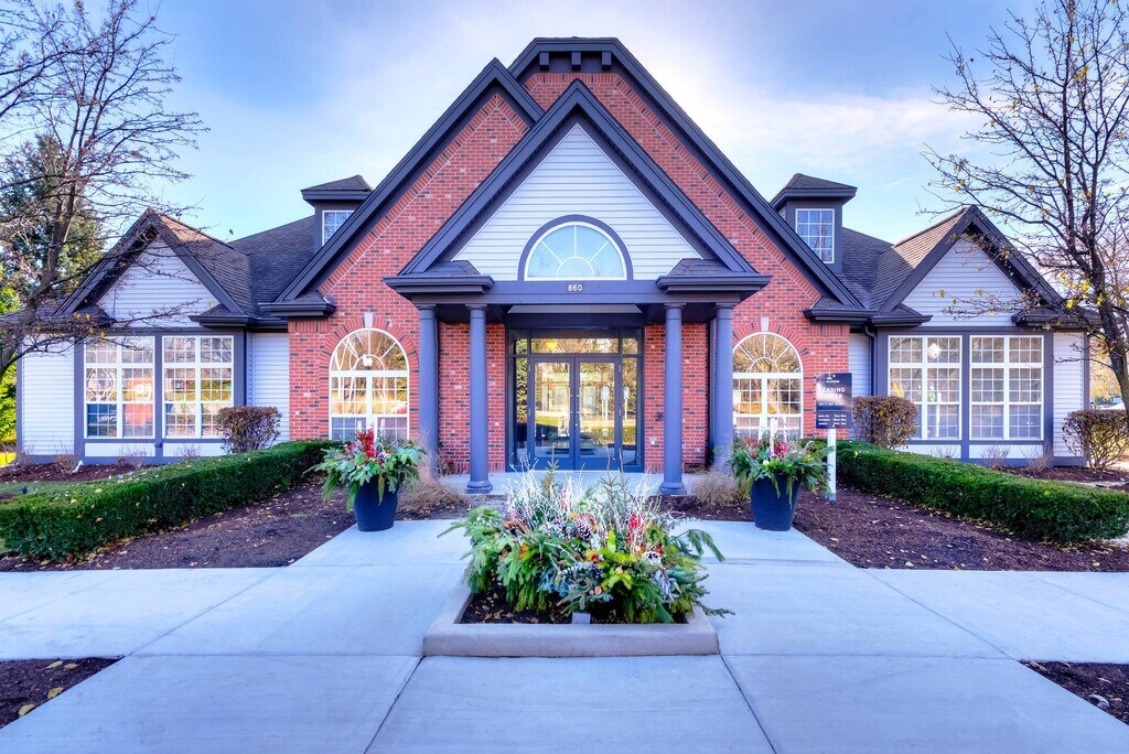 The Clayson Palatine, IL Apartments