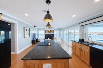 615 Harbor Is in Clearwater, FL - Building Photo - Building Photo