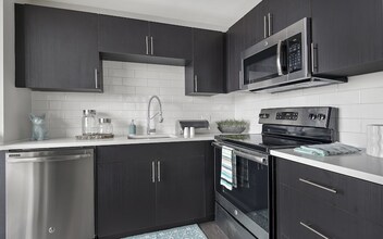885 N State St in Chicago, IL - Building Photo - Building Photo