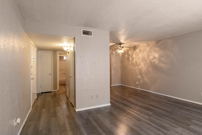 Copper Commons in El Paso, TX - Foto de edificio - Interior Photo