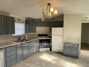 112 Co Rd 494 in Etowah, TN - Building Photo - Building Photo