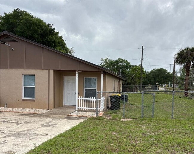 1053 Scott St in Clermont, FL - Building Photo - Building Photo