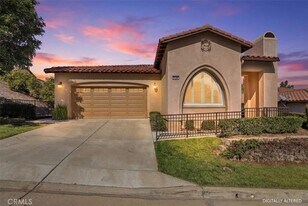 9196 Pioneer Ln in Corona, CA - Building Photo