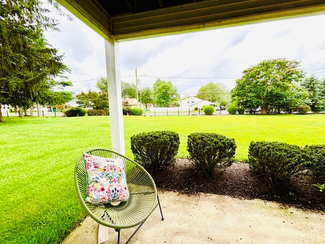 property at 224 Sherbrooke Ct