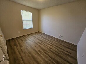 2841 McKenzie Ln in Lancaster, TX - Building Photo - Building Photo