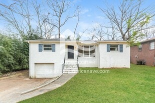 1130 Linwood St in Birmingham, AL - Building Photo