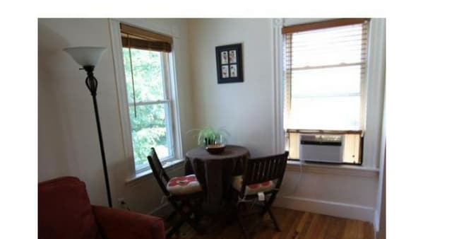 11 Mansfield St, Unit 2 in Boston, MA - Foto de edificio - Building Photo