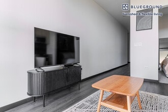 1400 W Randolph St in Chicago, IL - Building Photo - Building Photo