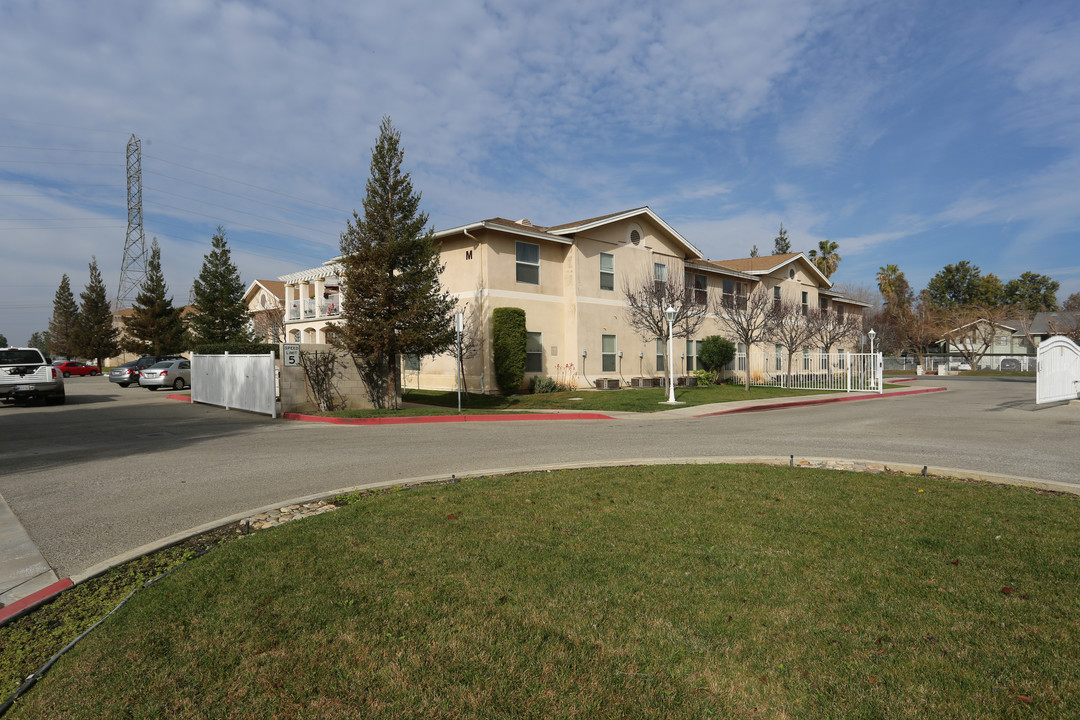 Florence Gardens in Bakersfield, CA - Building Photo