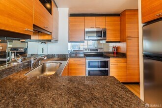2200 Sacramento St in San Francisco, CA - Building Photo - Building Photo