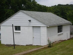 1720 Kensington St in New Kensington, PA - Building Photo - Building Photo
