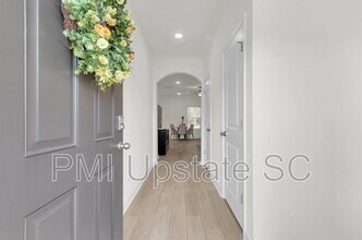 1110 Silverbend Trl in Duncan, SC - Building Photo - Building Photo