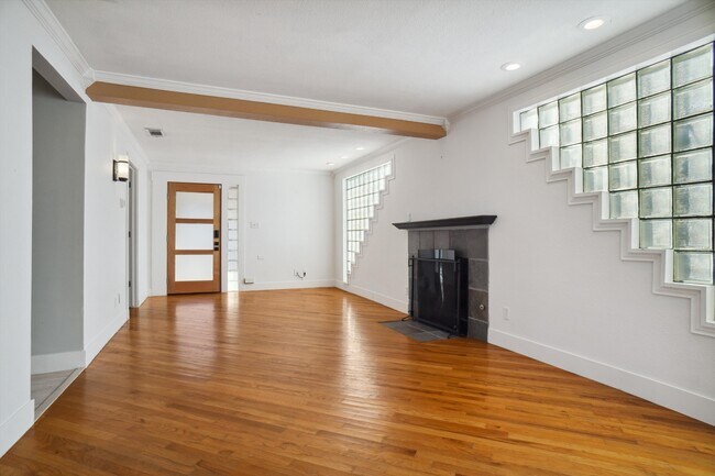 2513 Murphy Dr in Bedford, TX - Building Photo - Building Photo