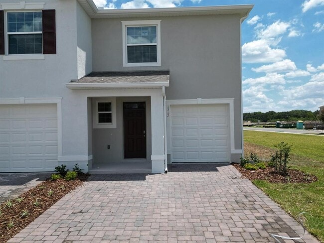 property at 1317 Isleta Lp