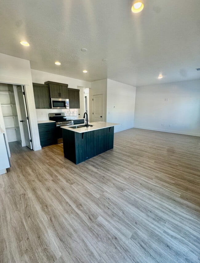 property at 5649 South Aaron Ln