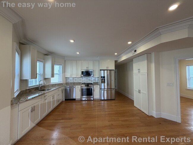 65 Newton St, Unit #2